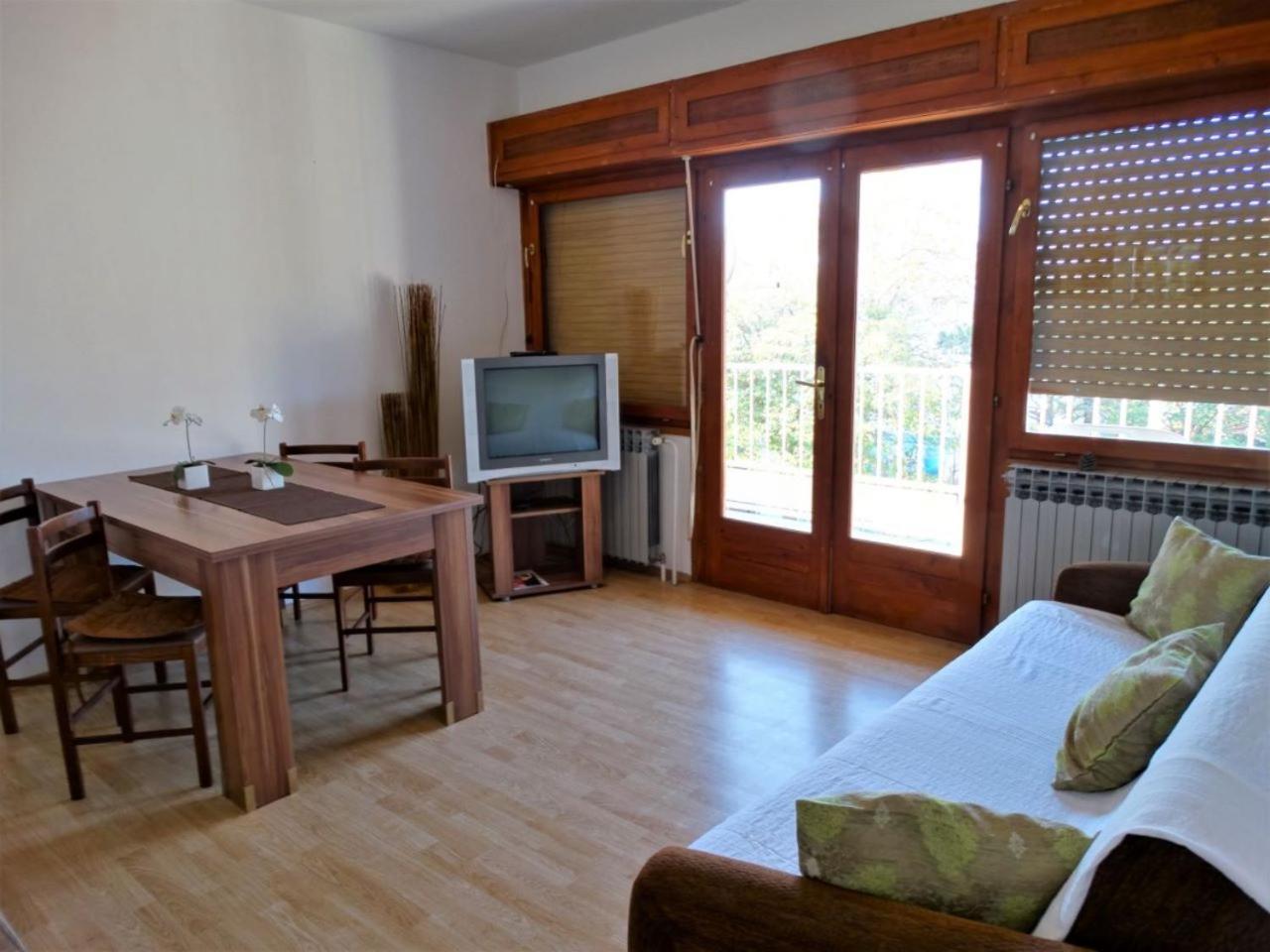 Roni Apartment Crikvenica Exterior photo